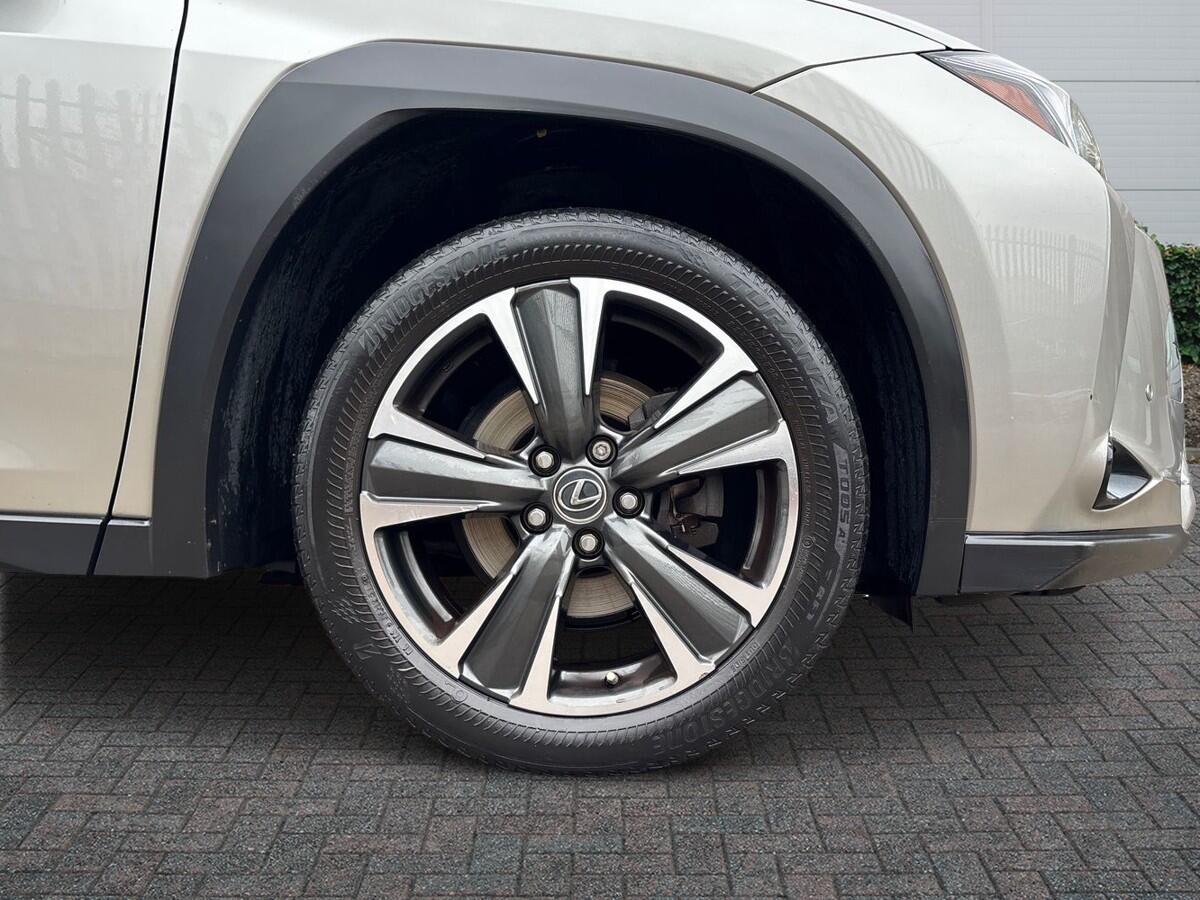 Used Lexus UX 2019 for sale - 77132794: Photo 6