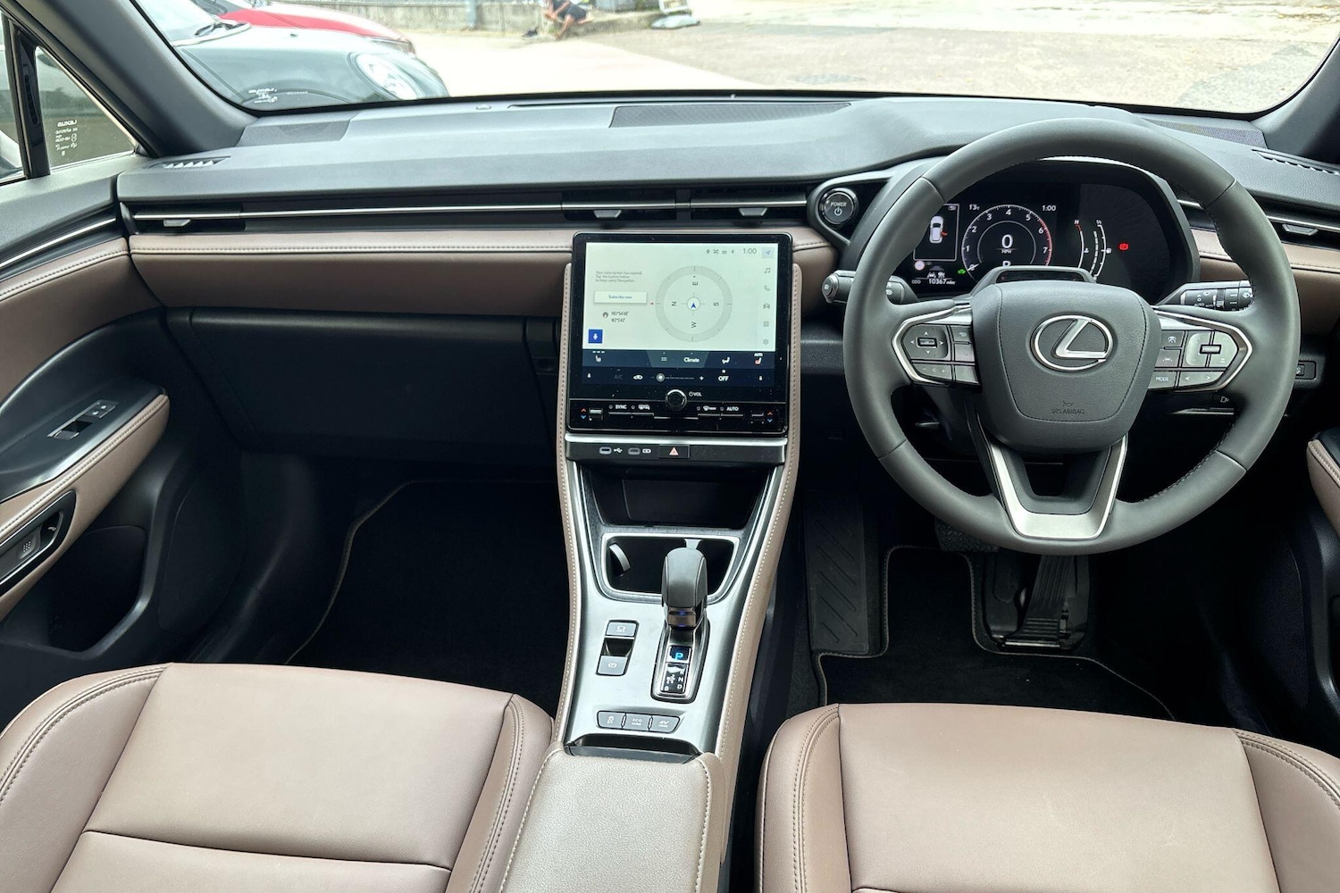 Used Lexus LBX 2024 for sale - 76338461: Photo 12