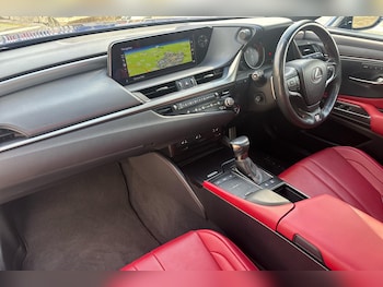 Used Lexus ES 2021 for sale - 75432409: Photo