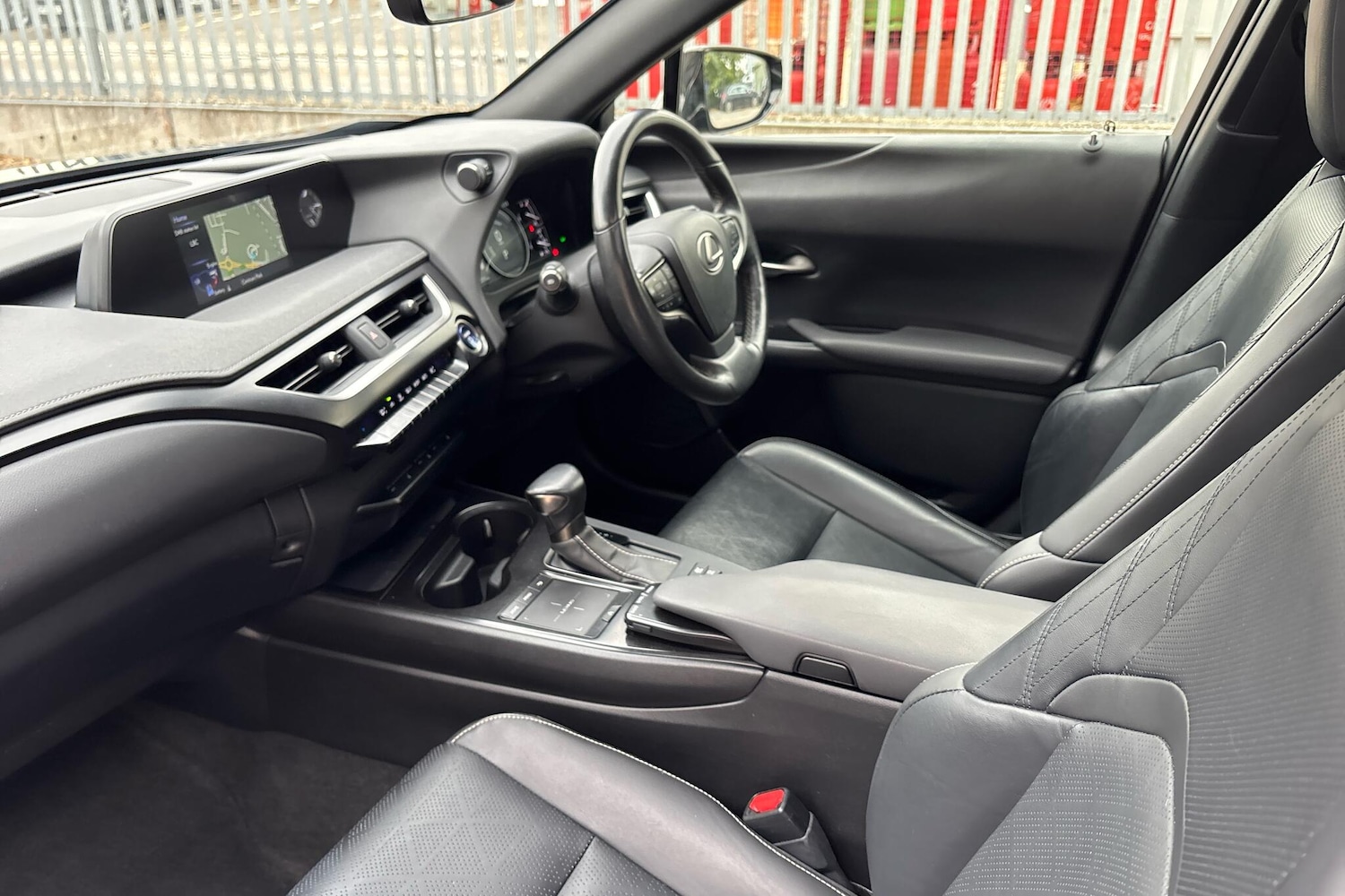 Used Lexus UX 2020 for sale - 76139676: Photo 2