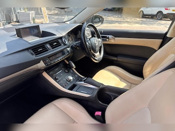 Used Lexus CT 2014 for sale - 75541016: Photo