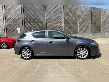 Used Lexus CT 2014 for sale - 75541016: Photo