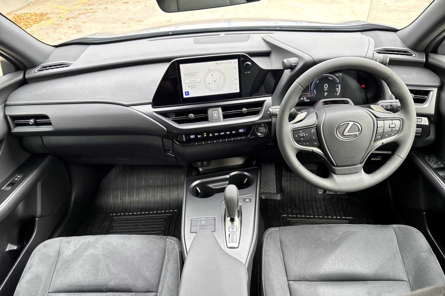 Used Lexus UX 2025 for sale - 76168408: Photo 12