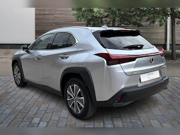 Used Lexus UX 2025 for sale - 76168408: Photo 3