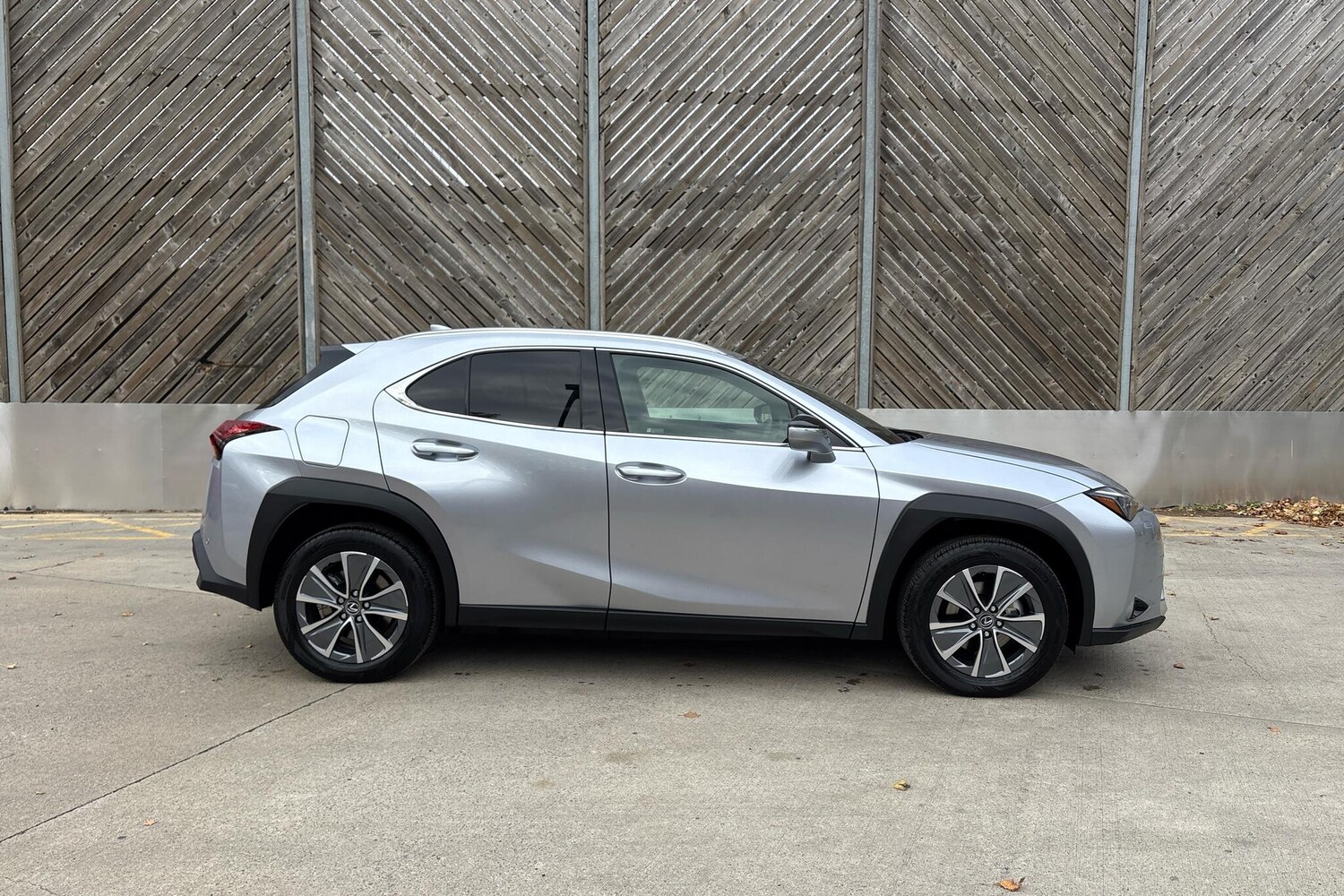 Used Lexus UX 2025 for sale - 76168408: Photo 4