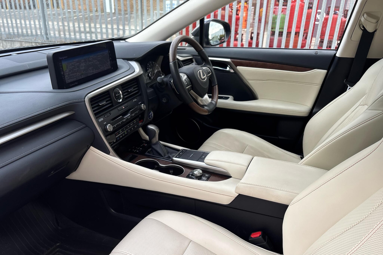 Used Lexus RX 2021 for sale - 76139701: Photo 2