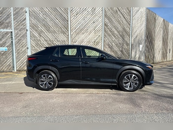 Used Lexus RZ 2025 for sale - 76111124: Photo