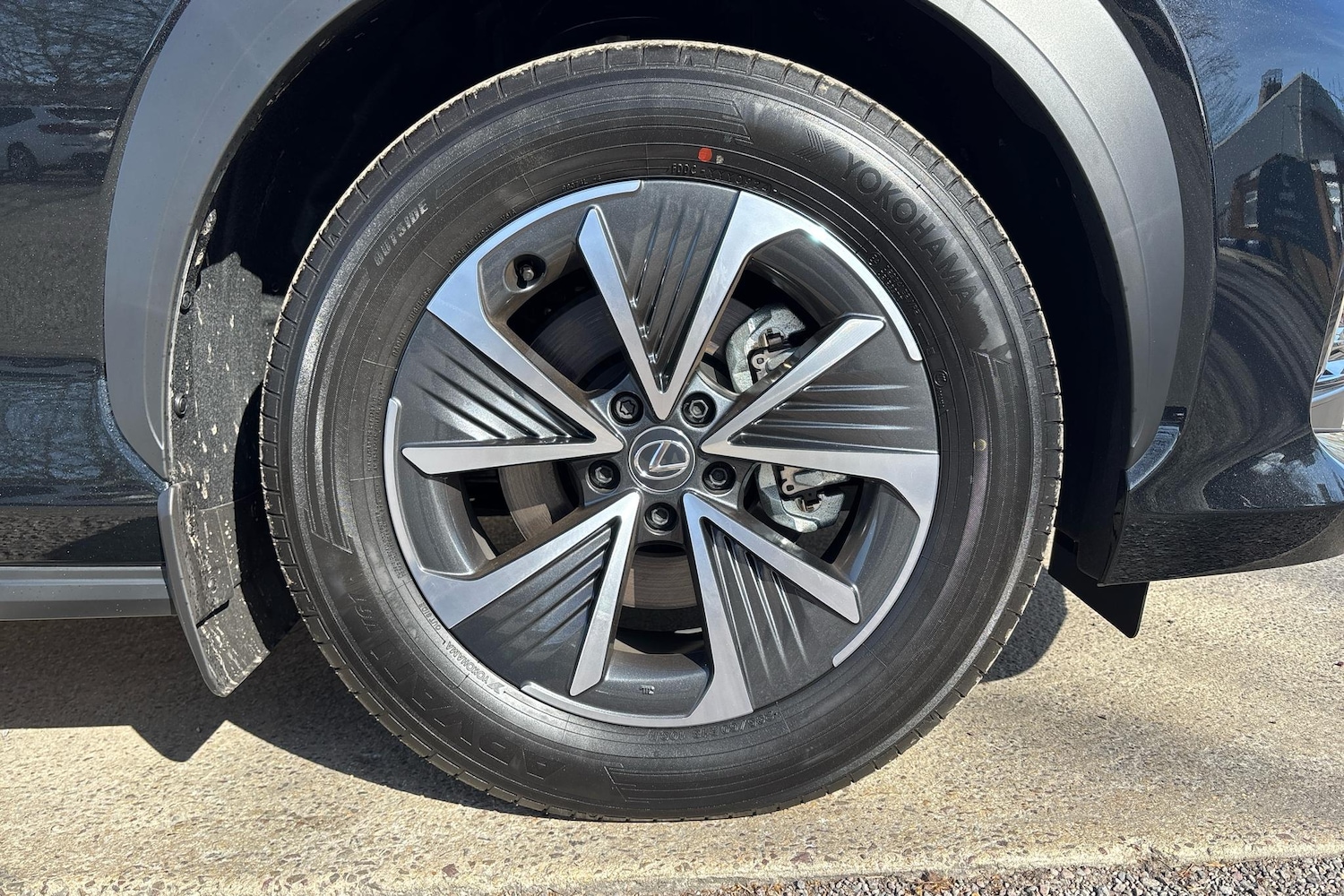 Used Lexus RZ 2025 for sale - 76111124: Photo 5