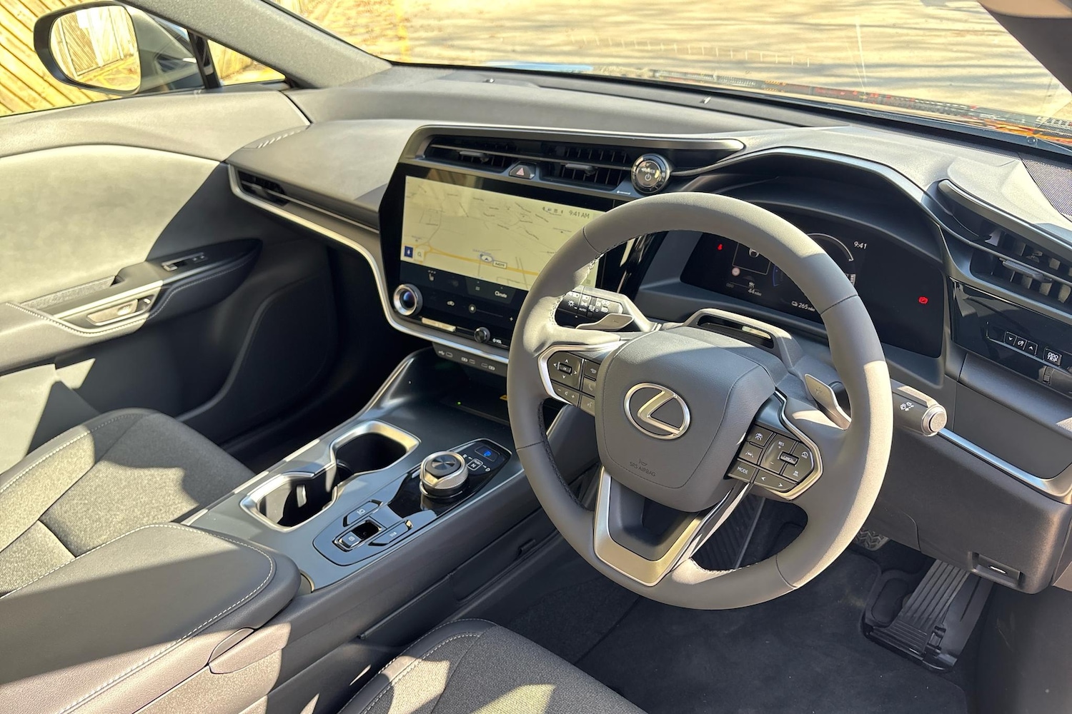 Used Lexus RZ 2025 for sale - 76111124: Photo 6