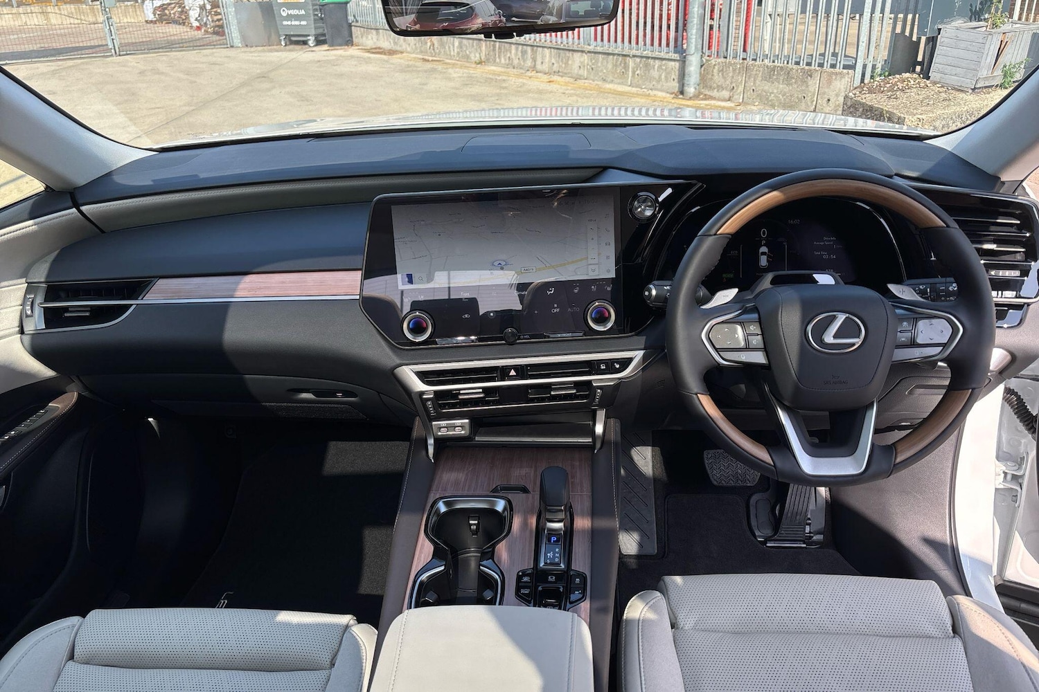 Used Lexus RX 2025 for sale - 76111012: Photo 12