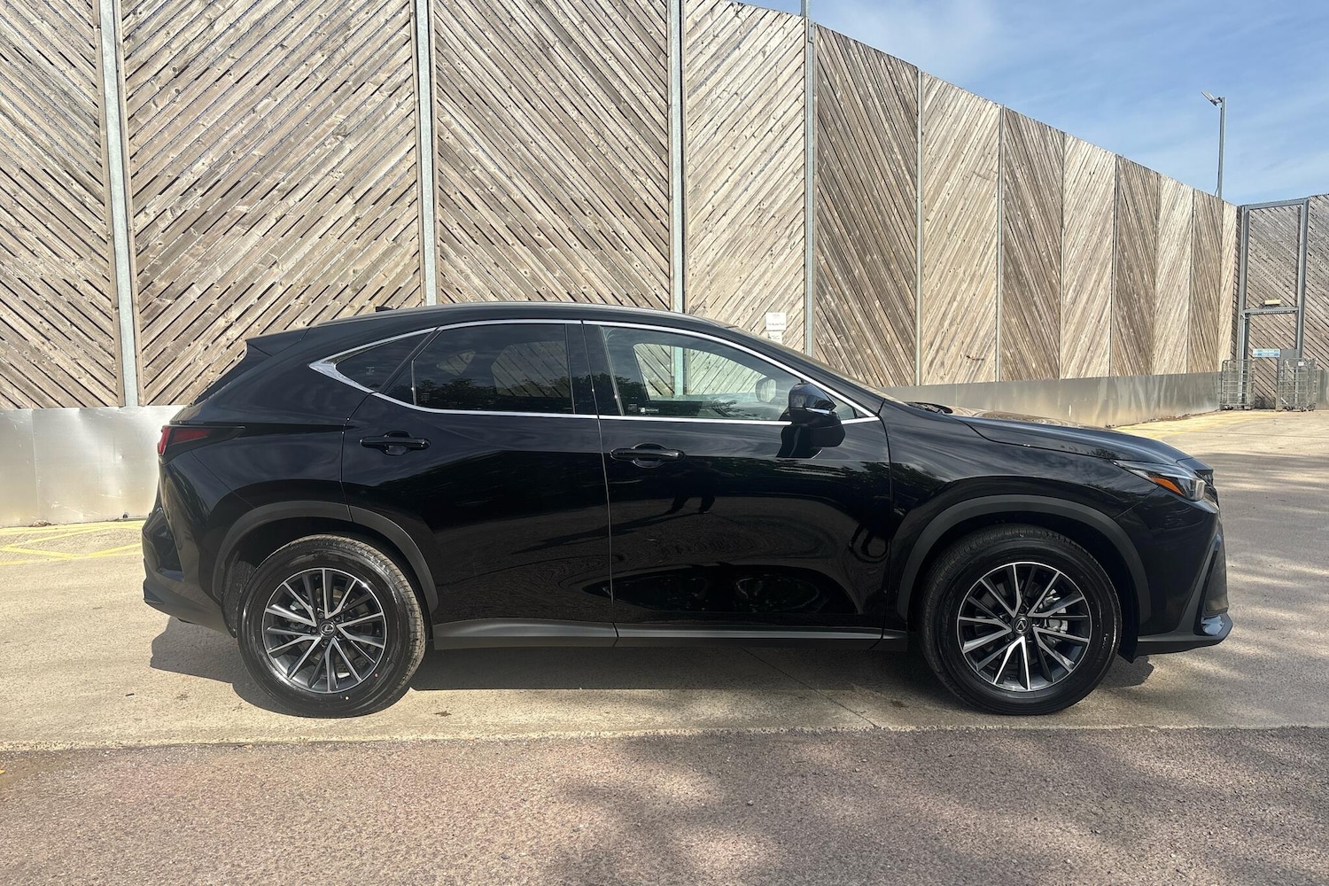 Used Lexus NX 2025 for sale - 77176928: Photo 4