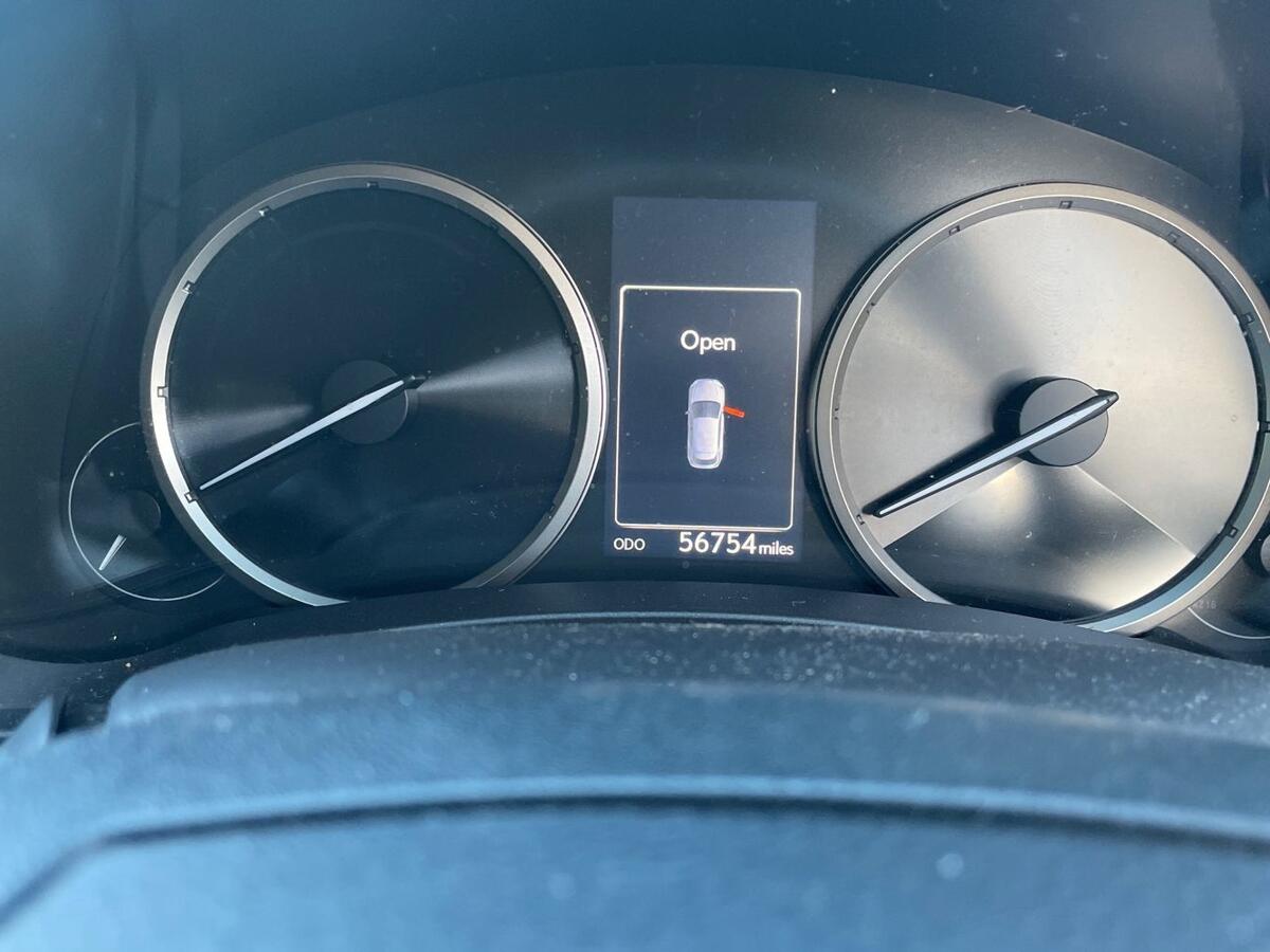 Used Lexus NX 2017 for sale - 77910702: Photo 13