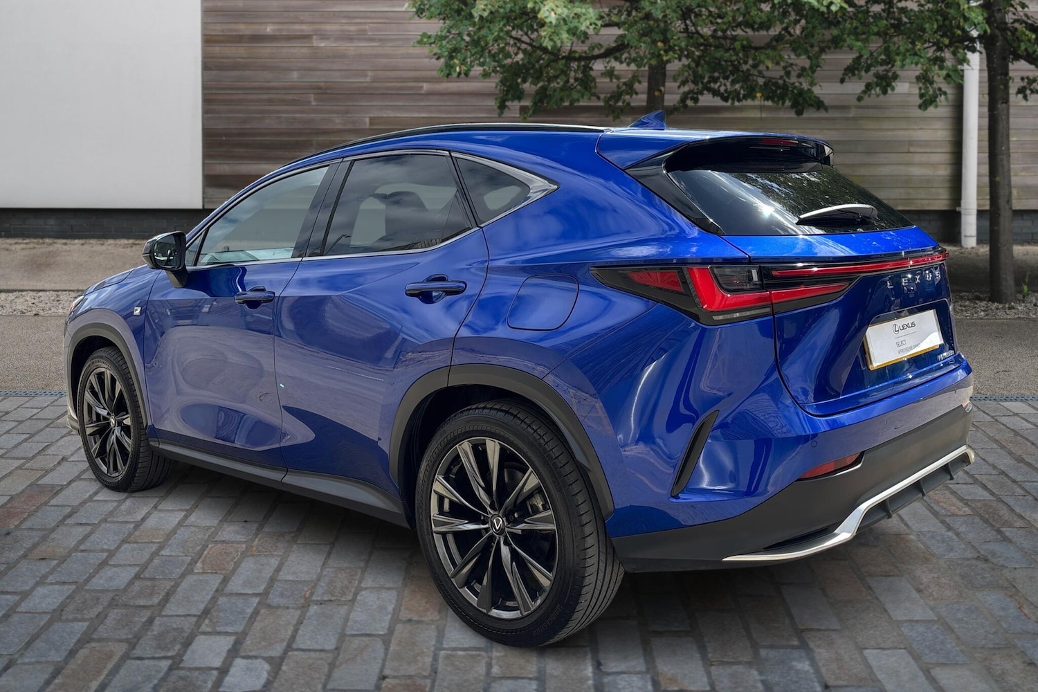 Used Lexus NX 2023 for sale - 76110508: Photo 3