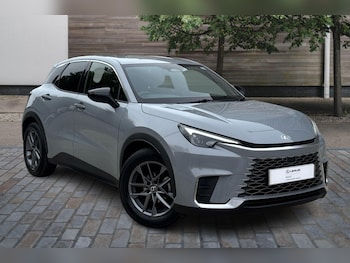 Lexus - LBX