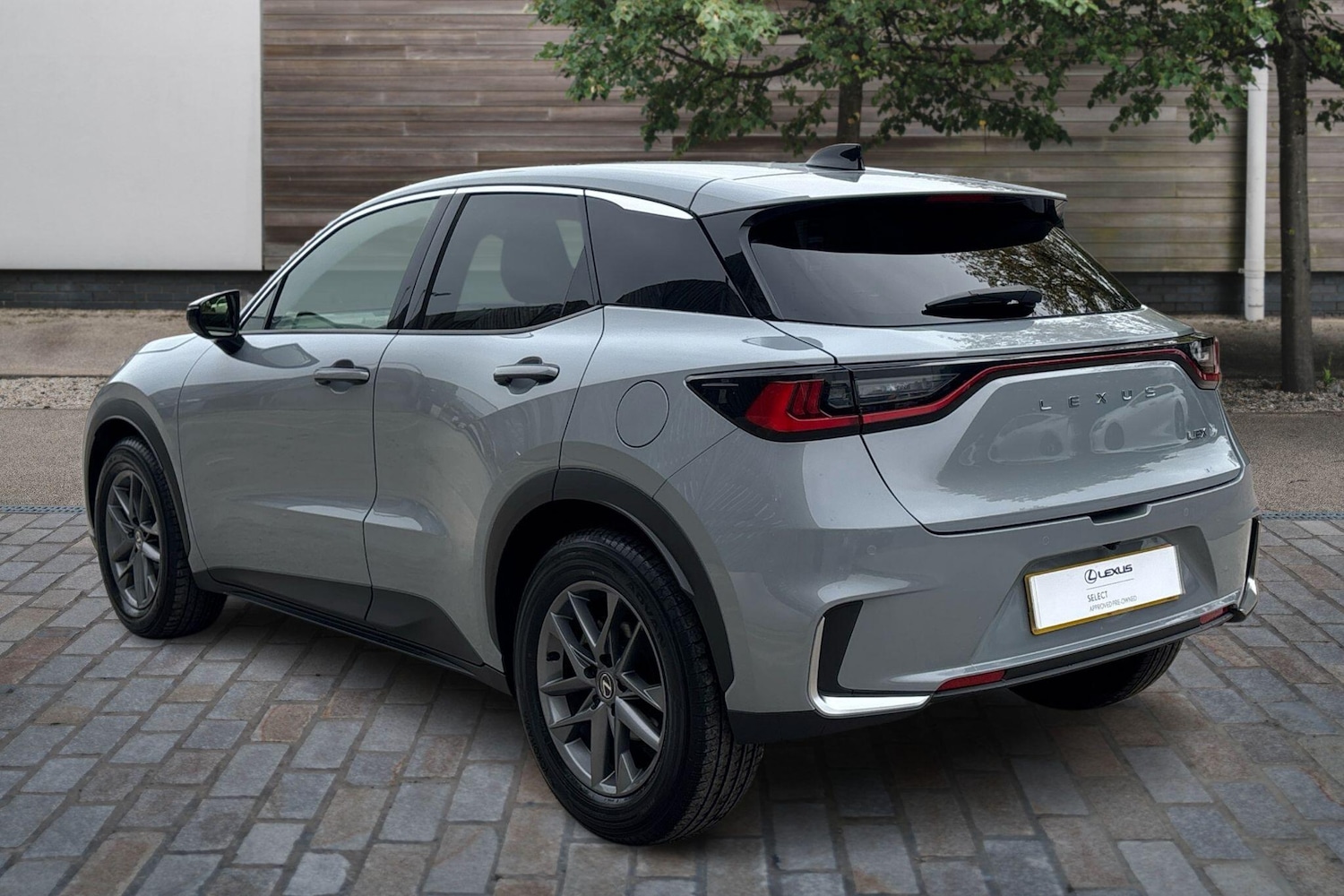 Used Lexus LBX 2024 for sale - 76111694: Photo 3