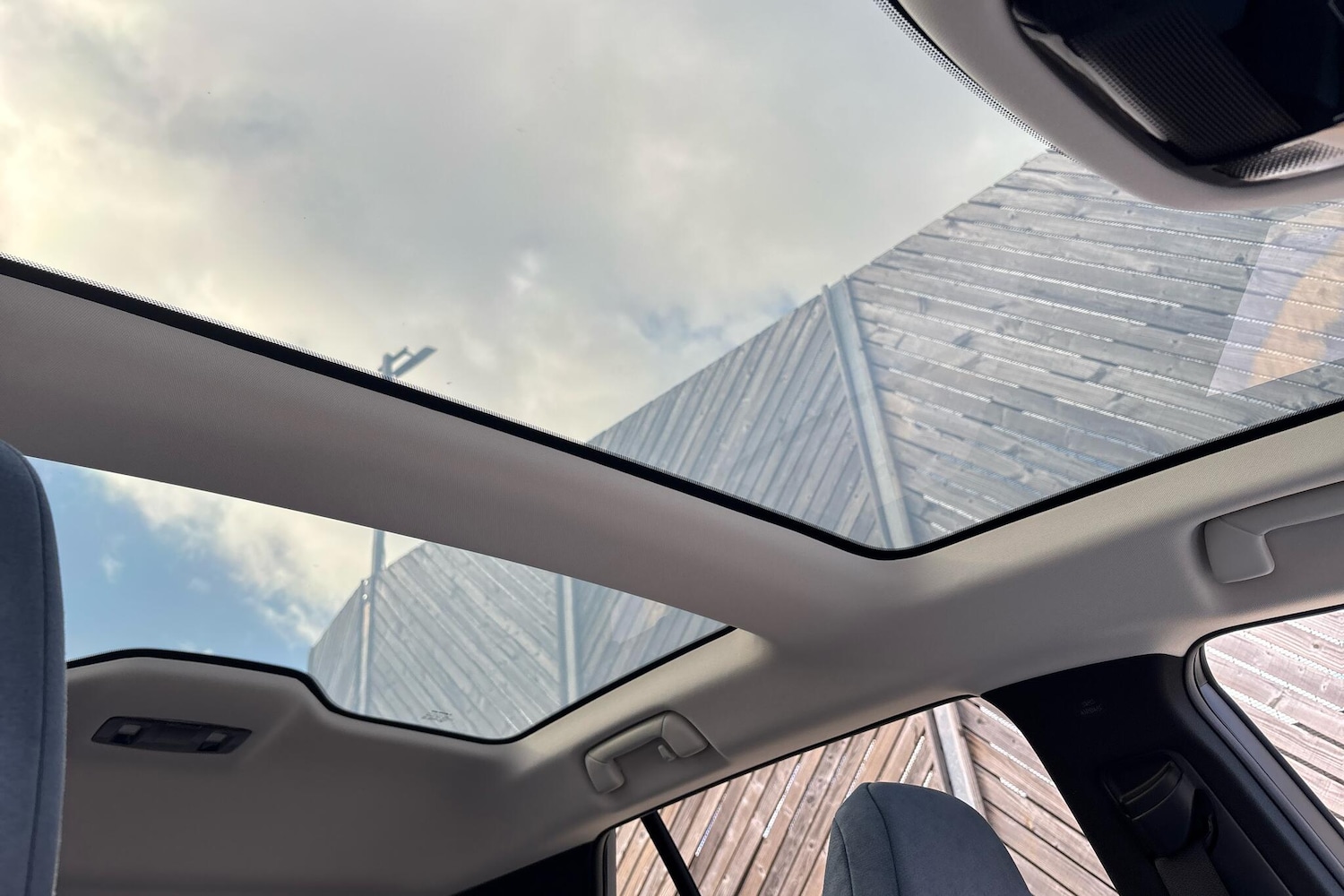 Used Lexus RZ 2024 for sale - 76523256: Photo 13