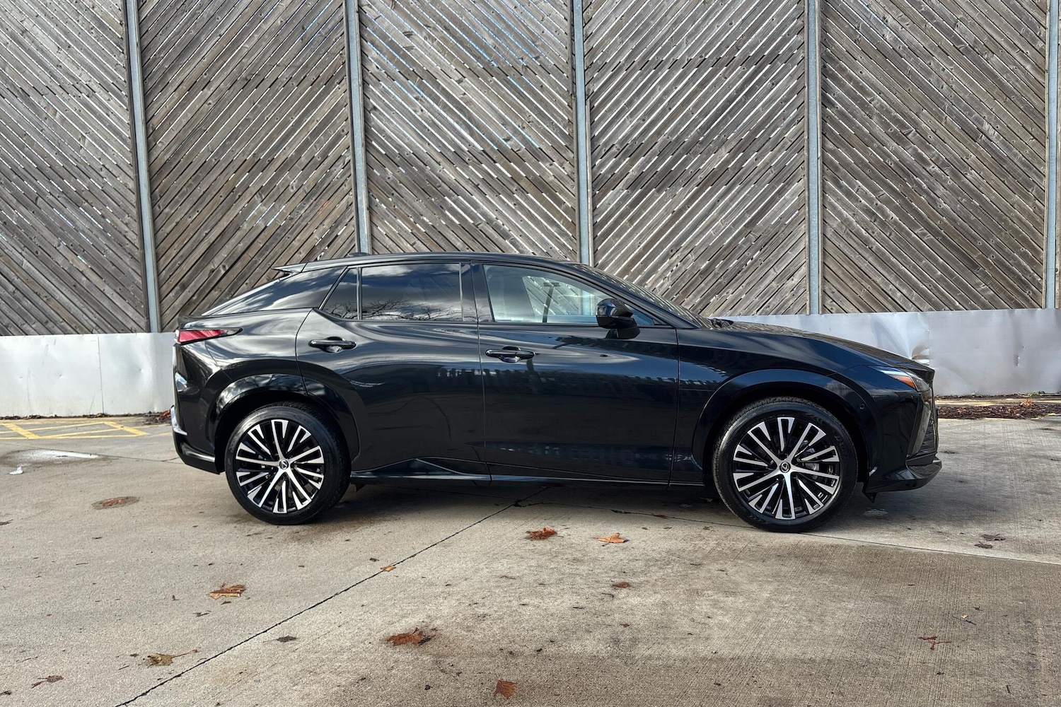 Used Lexus RZ 2024 for sale - 76523256: Photo 4