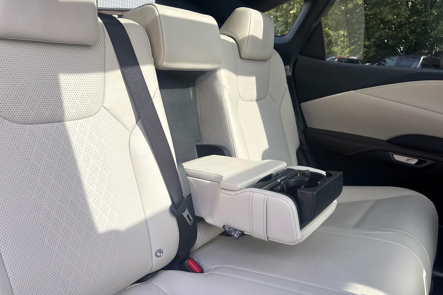 Used Lexus RX 2024 for sale - 76111290: Photo 9