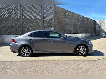 Used Lexus IS 2017 for sale - 75211425: Photo