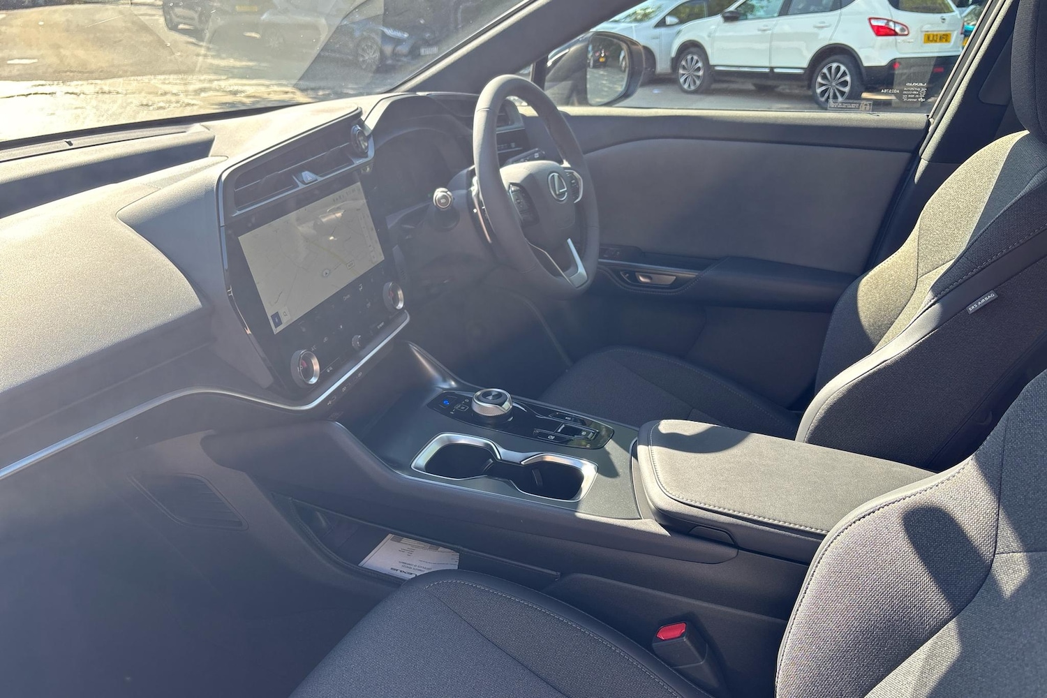 Used Lexus RZ 2025 for sale - 77132773: Photo 2