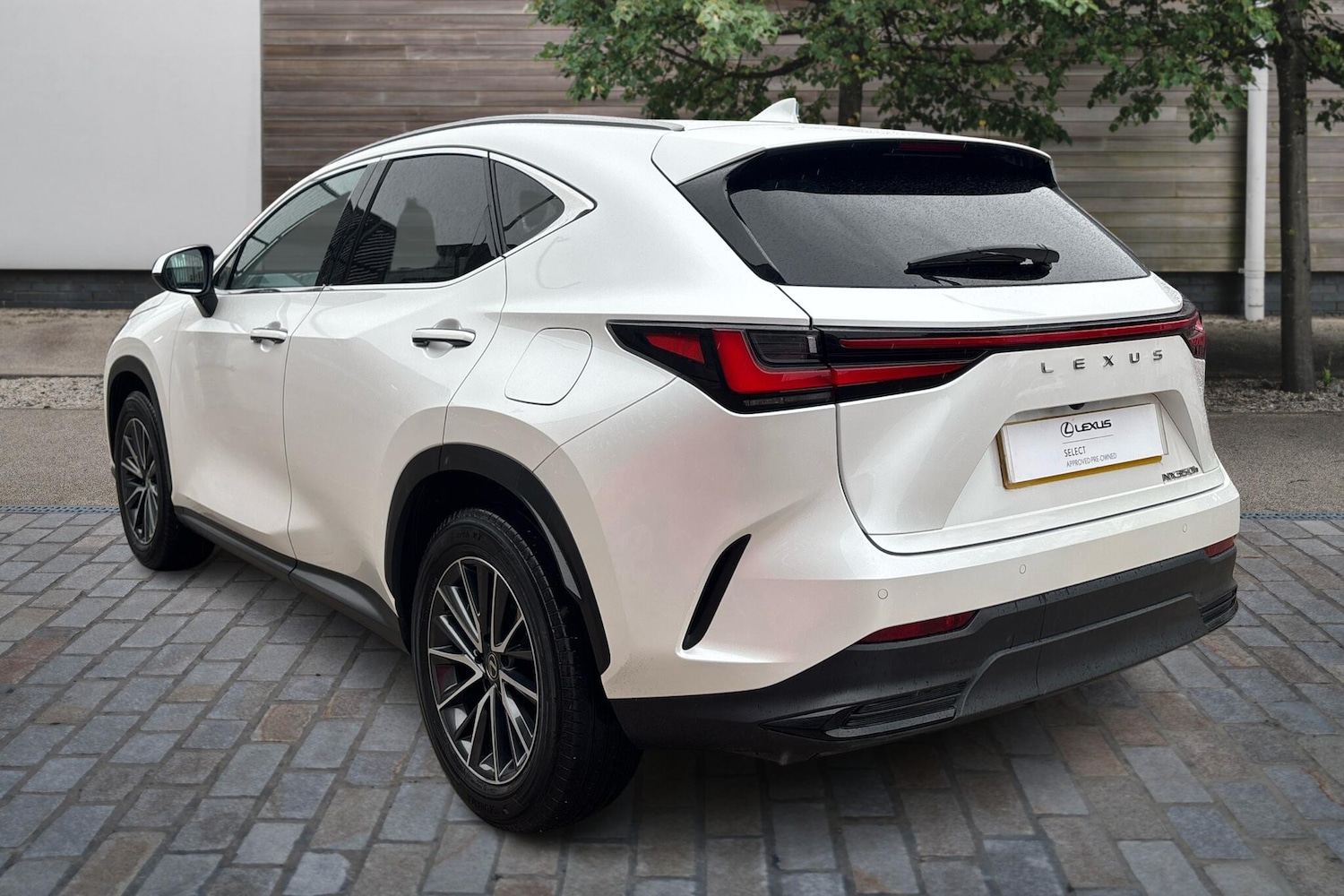 Used Lexus NX 2023 for sale - 76111697: Photo 3