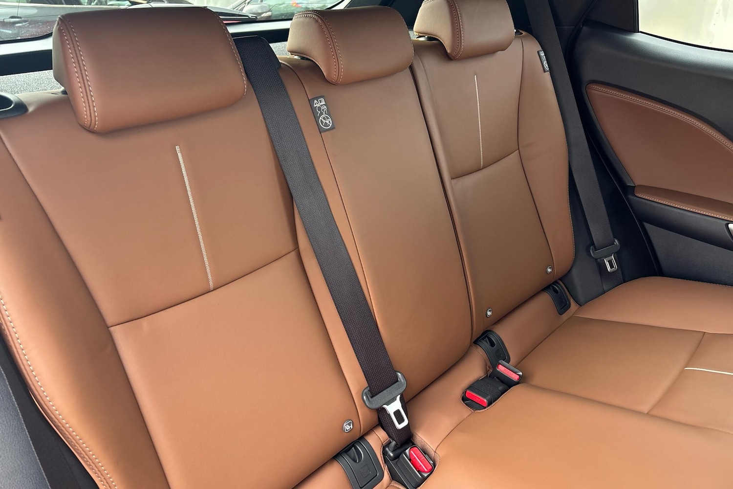 Used Lexus LBX 2025 for sale - 76111024: Photo 9
