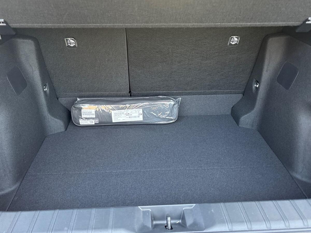 Used Lexus LBX 2025 for sale - 77176625: Photo 10