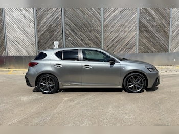 Used Lexus CT 2019 for sale - 75270033: Photo