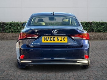 Used Lexus IS 2018 for sale - 77231606: Photo