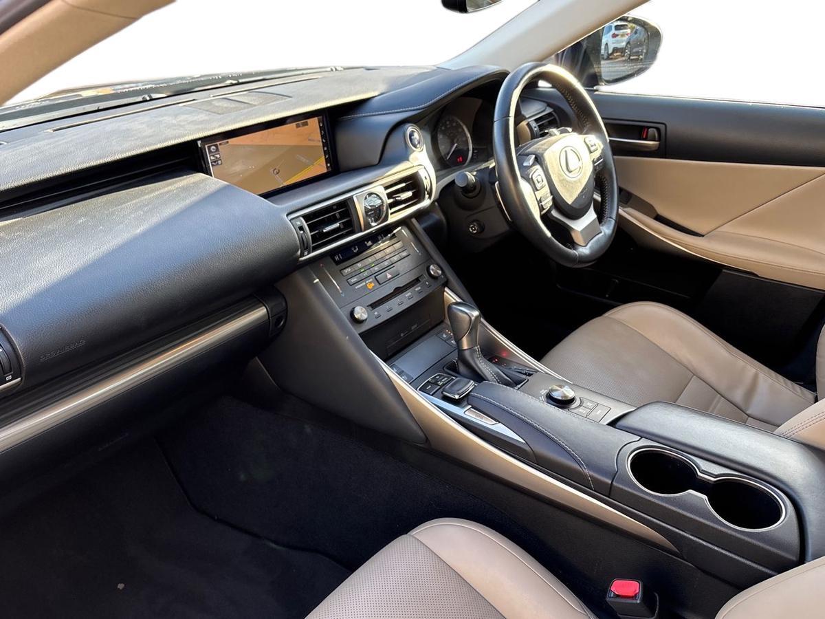 Used Lexus IS 2018 for sale - 77231606: Photo 7