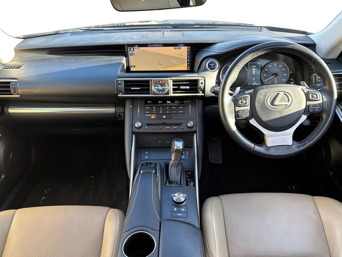 Used Lexus IS 2018 for sale - 77231606: Photo 8