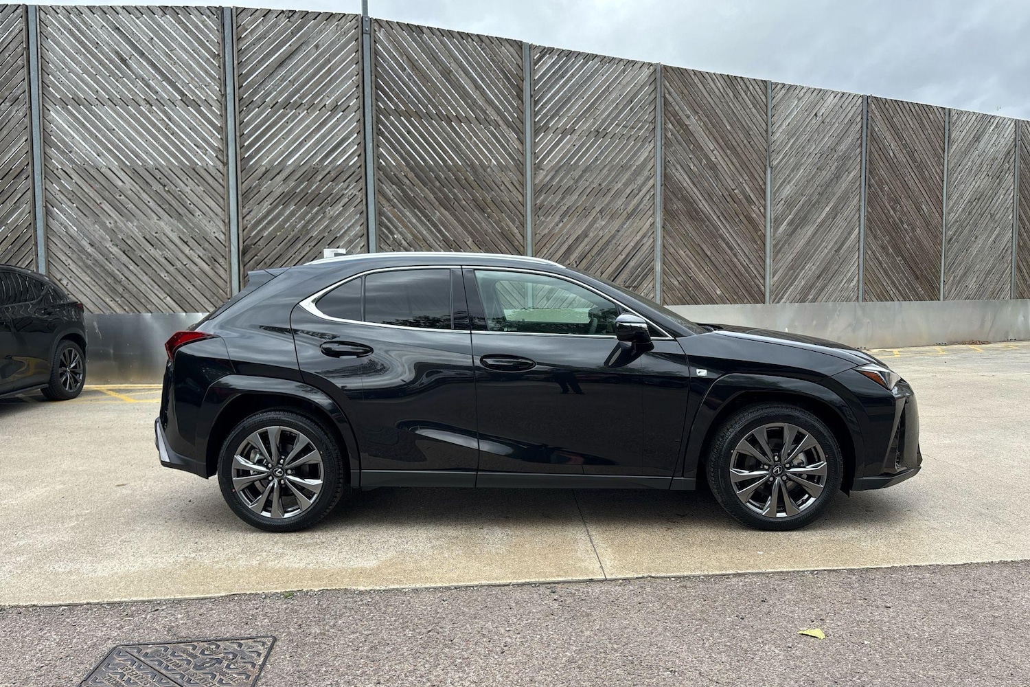 Used Lexus UX 2025 for sale - 77132762: Photo 4