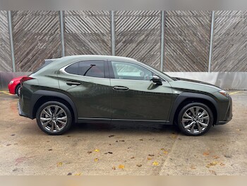 Used Lexus UX 2025 for sale - 76168397: Photo 4