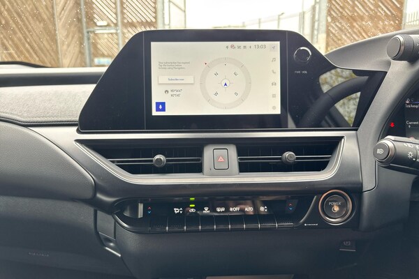Used Lexus UX 2025 for sale - 76168397: Photo 8