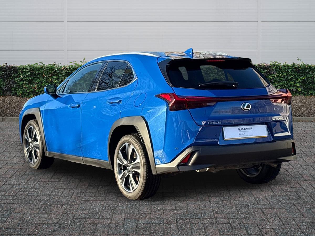 Used Lexus UX 2025 for sale - 77176860: Photo 2