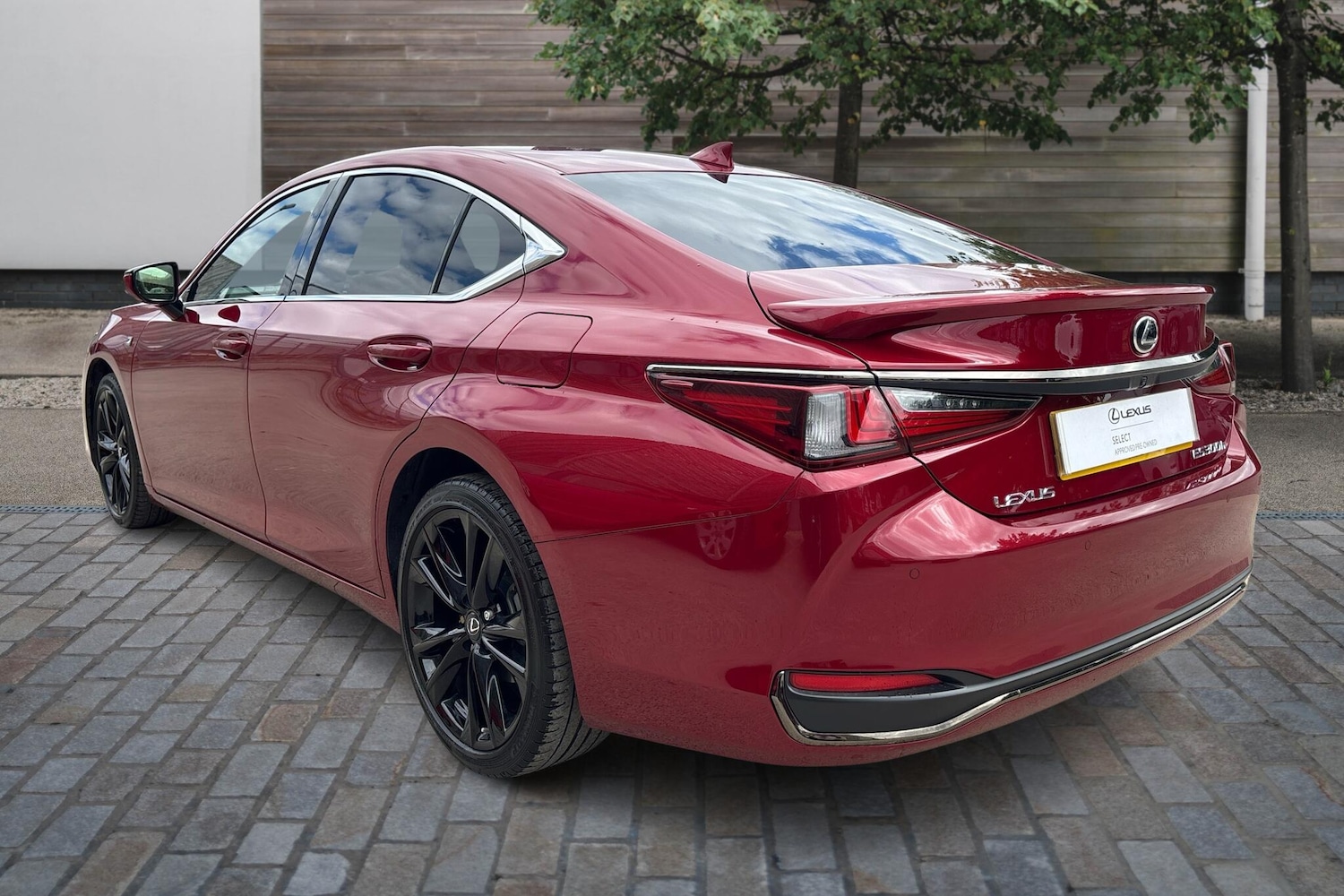 Used Lexus ES 2023 for sale - 76551823: Photo 3