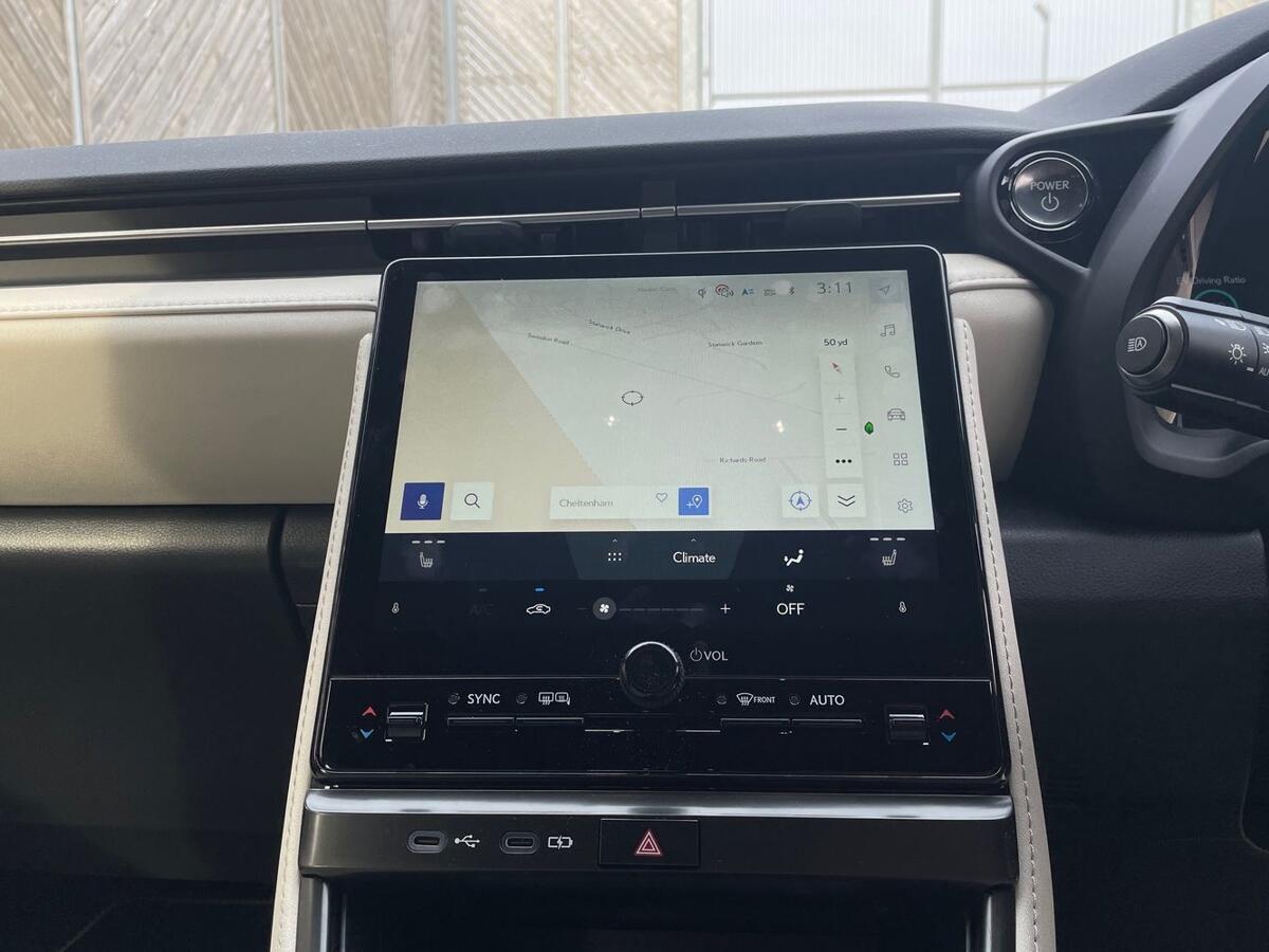 Used Lexus LBX 2025 for sale - 78008538: Photo 11