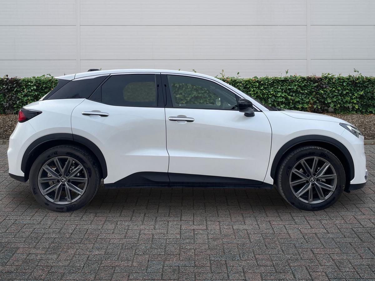 Used Lexus LBX 2025 for sale - 78008538: Photo 5