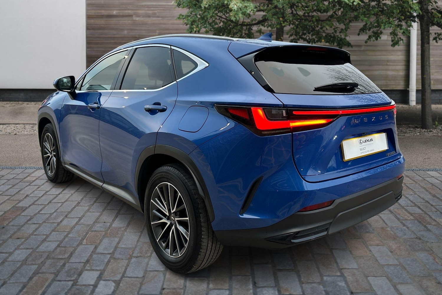 Used Lexus NX 2025 for sale - 76110917: Photo 2