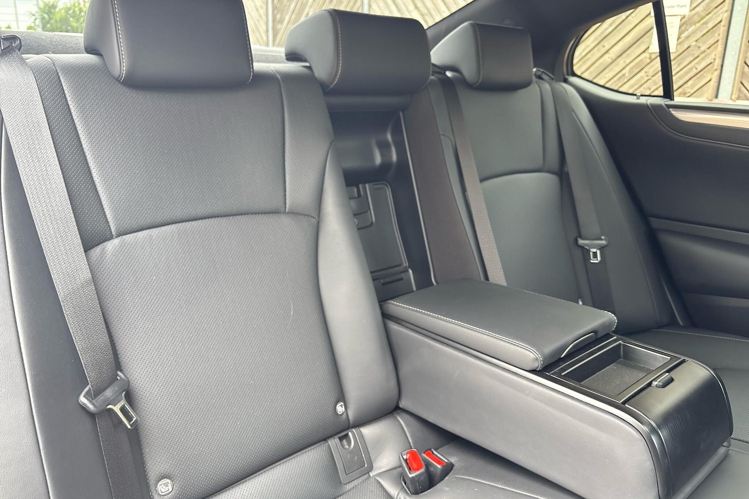 Used Lexus ES 2023 for sale - 76110524: Photo 9