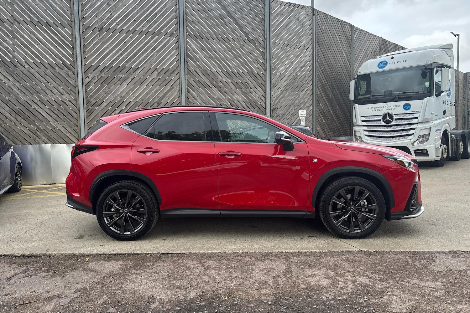 Used Lexus NX 2024 for sale - 76110575: Photo 4