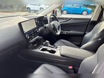 Used Lexus NX 2022 for sale - 76139677: Photo 2