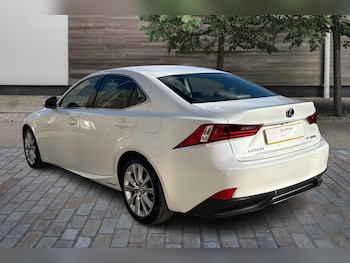 Used Lexus IS 2016 for sale - 76500930: Photo