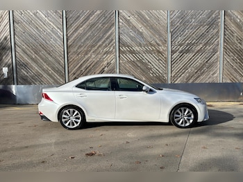Used Lexus IS 2016 for sale - 76500930: Photo