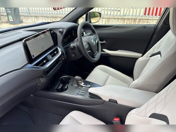 Used Lexus UX 2025 for sale - 77013563: Photo
