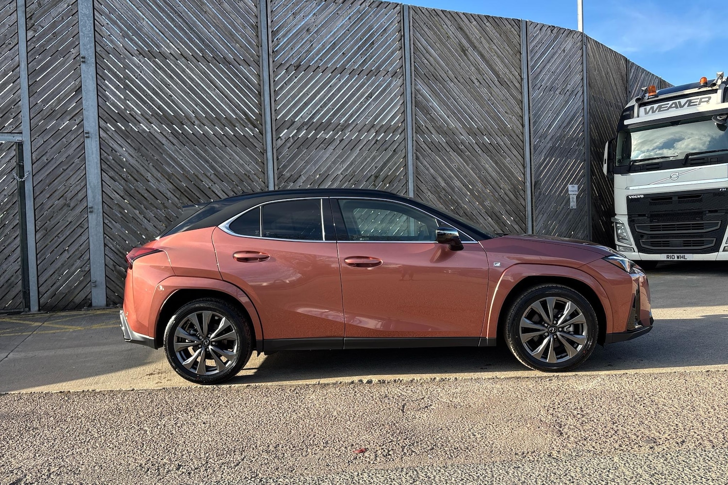 Used Lexus UX 2025 for sale - 77177290: Photo 4
