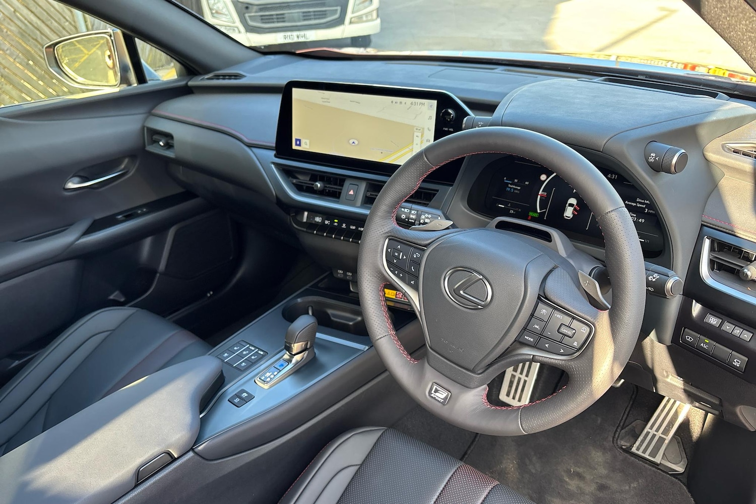 Used Lexus UX 2025 for sale - 77177290: Photo 6