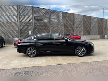 Used Lexus ES 2021 for sale - 76586505: Photo