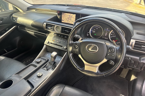 Used Lexus IS 2015 for sale - 76111161: Photo 6