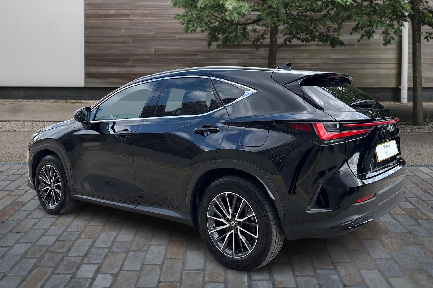 Used Lexus NX 2023 for sale - 76110515: Photo 3